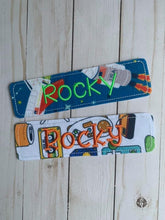 Load image into Gallery viewer, Popsicle holder - freezer pop holder - ice pop holder -
