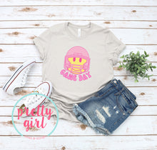 Load image into Gallery viewer, Game day smiley YOUTH TSHIRT
